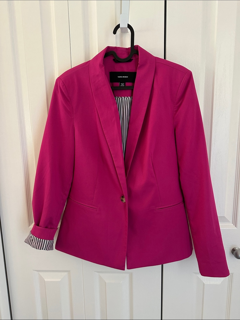 Vero Moda Bold Fuchsia Single-Button Blazer